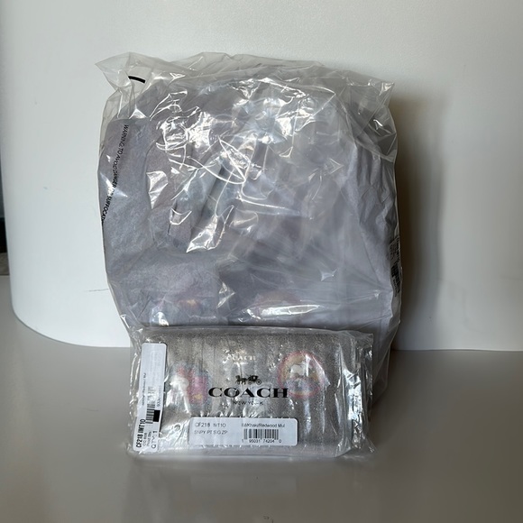 NWT COACH Snoopy PEANUT DEMPSEY Drawstring Backpack Signature Canvas wallet Set - Picture 3 of 14